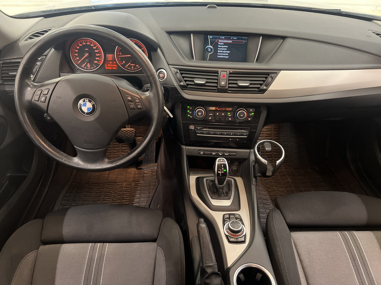 BMW X1 xDrive20d 184hk M-värm Navi Drag 0.54l/mil