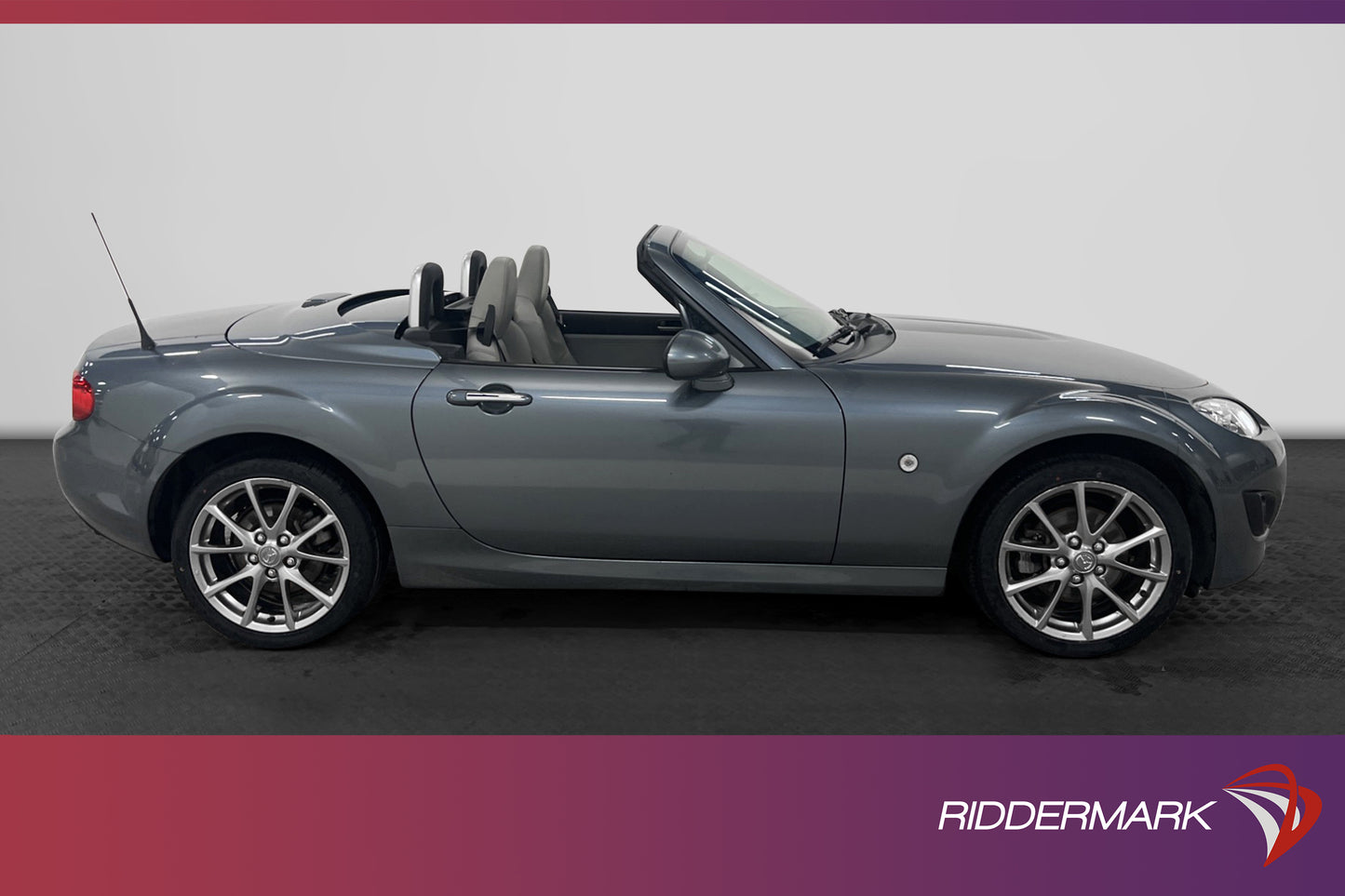 Mazda MX-5 Roadster Coupe MZR 126hk Skinnklädsel Välservad