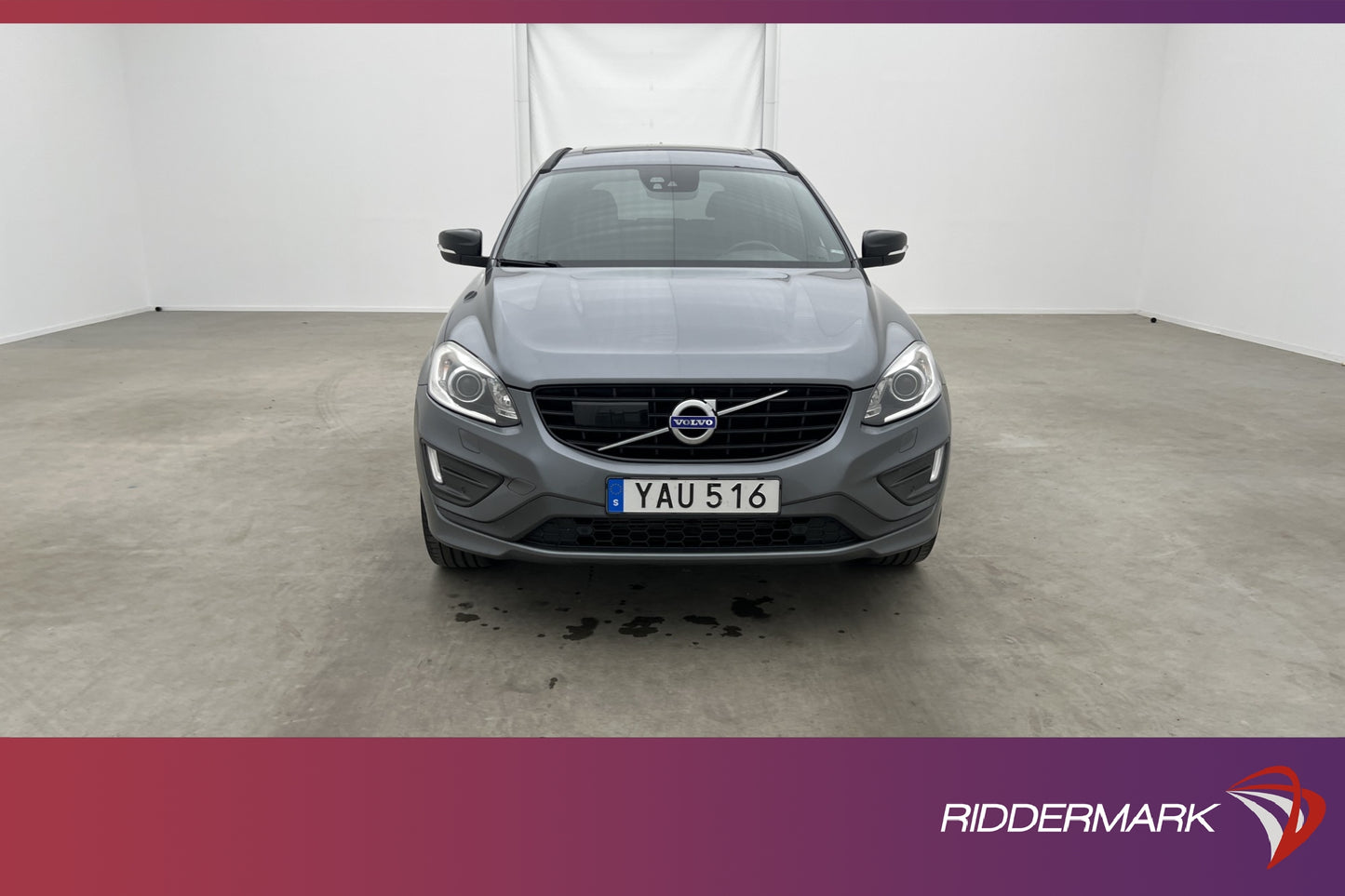 Volvo XC60 D5 AWD R-Design VOC Värm Pano Kamera Skinn