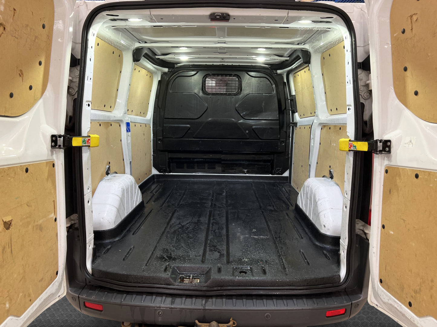 Ford Transit Custom 2.0TDCi Automat Kamera Drag Värmare