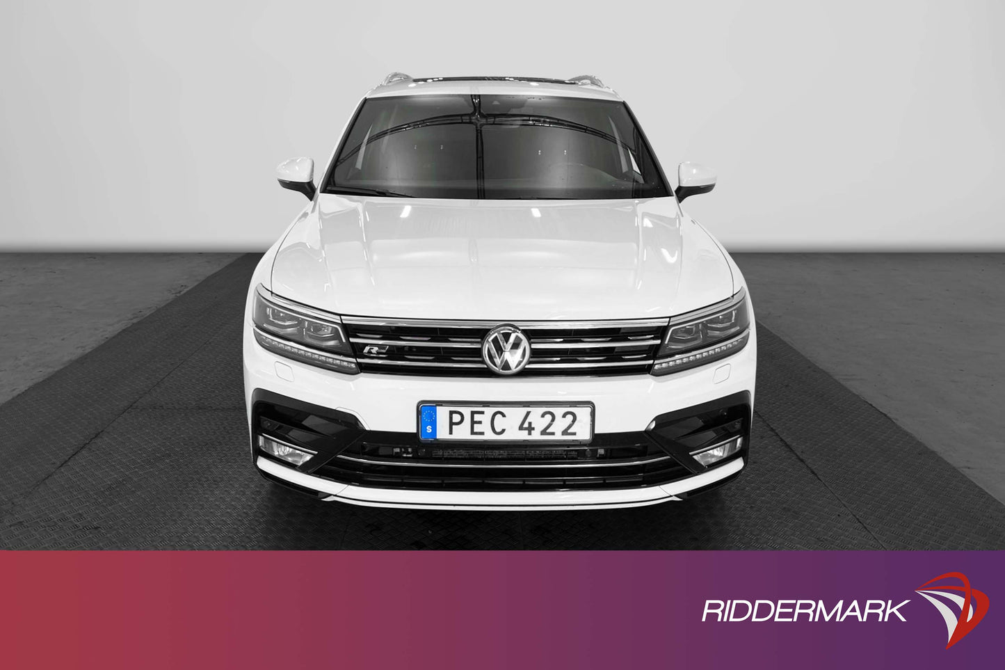 Volkswagen Tiguan 4M 190hk R-Line Cockpit Pano Skinn Navi