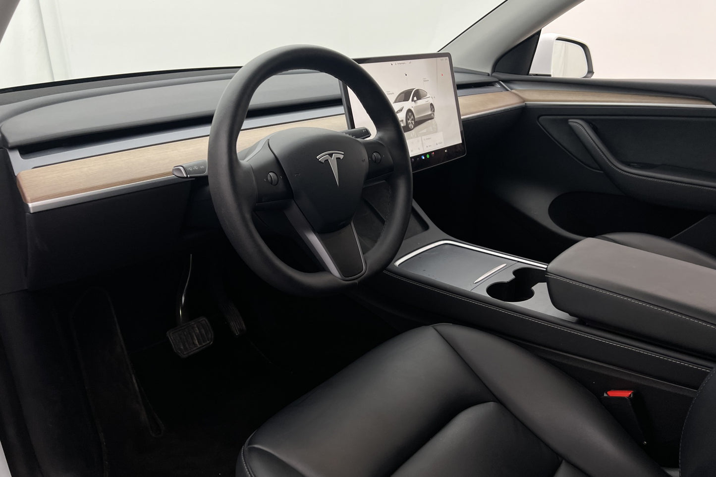 Tesla Model Y Long Range AWD 514hk Autopilot Dragkrok MOMS