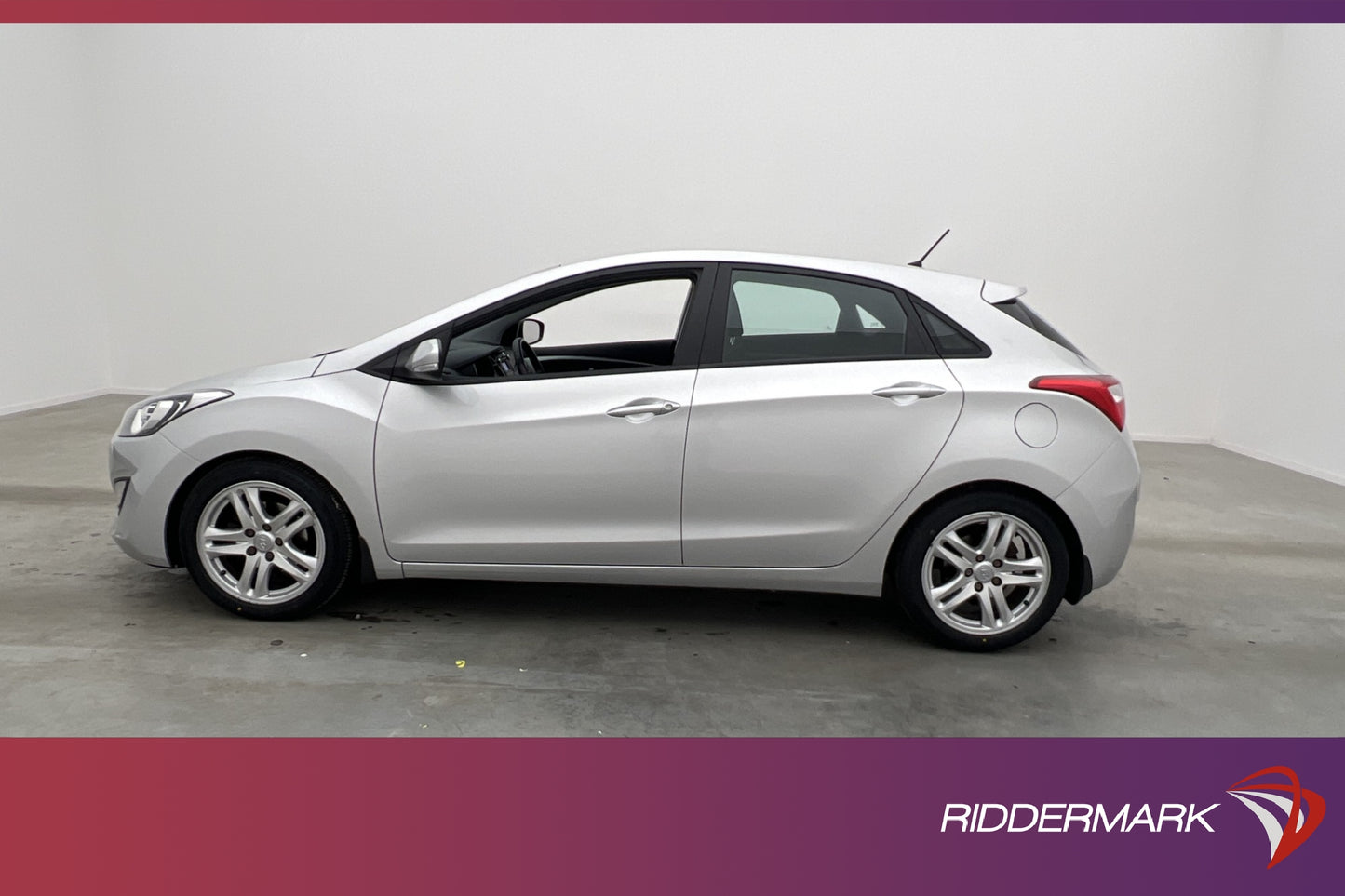 Hyundai i30 1.6 135hk P-Sensorer Bluetooth Välservad