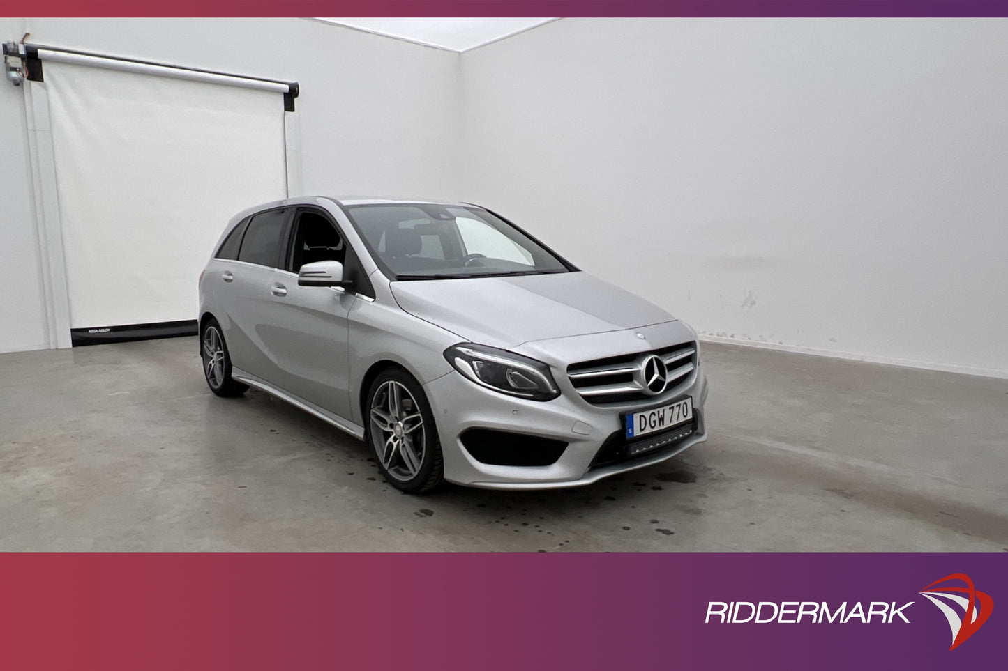 Mercedes-Benz B 200 156hk AMG Kamera Navi Dragkrok Välservad