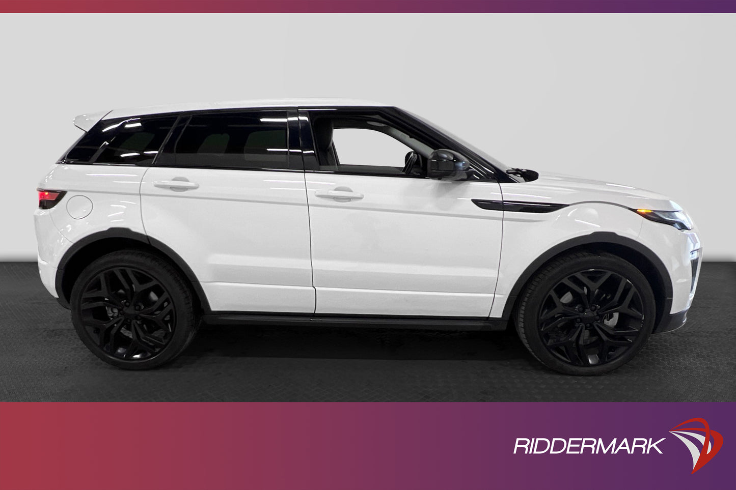 Range Rover Evoque 2.0 TD4 180hk AWD  Dynamic Skinn Pano