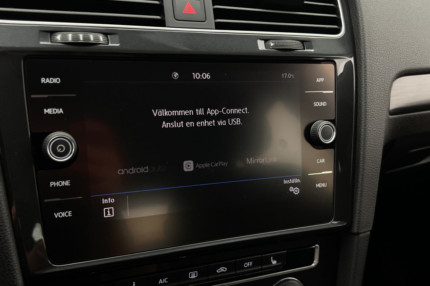 Volkswagen Golf 1.0 TSI 115hk Style Driver-Assist CarPlay