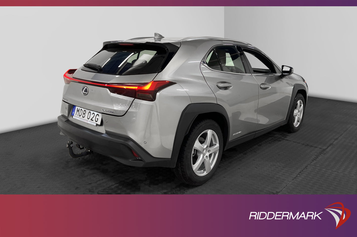 Lexus UX 250h 2.0 B-kamera Drag Navi Nyservad MOMS 184hk