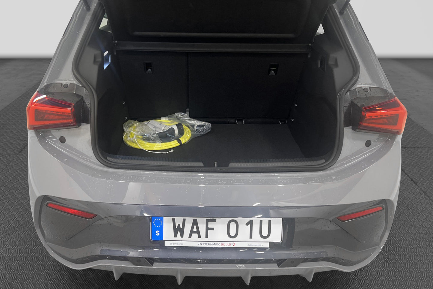 CUPRA Born 58 kWh 204hk Backkamera Navi