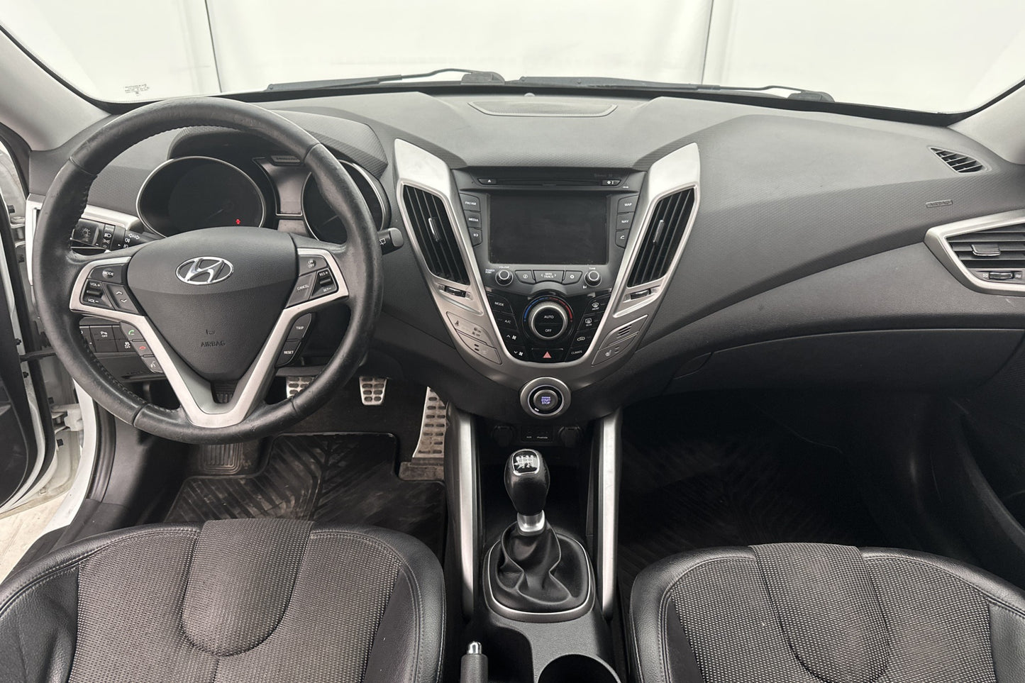 Hyundai Veloster 1.6 GDI 140hk Kamera Navigation Farthållare