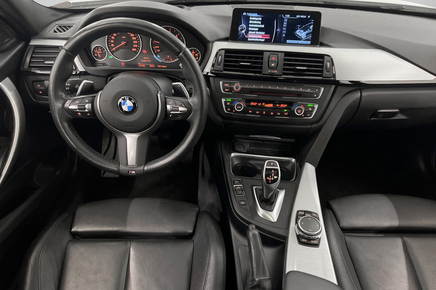 BMW 335 d xDrive Sedan M Sport Taklucka H/K HUD Navi Drag