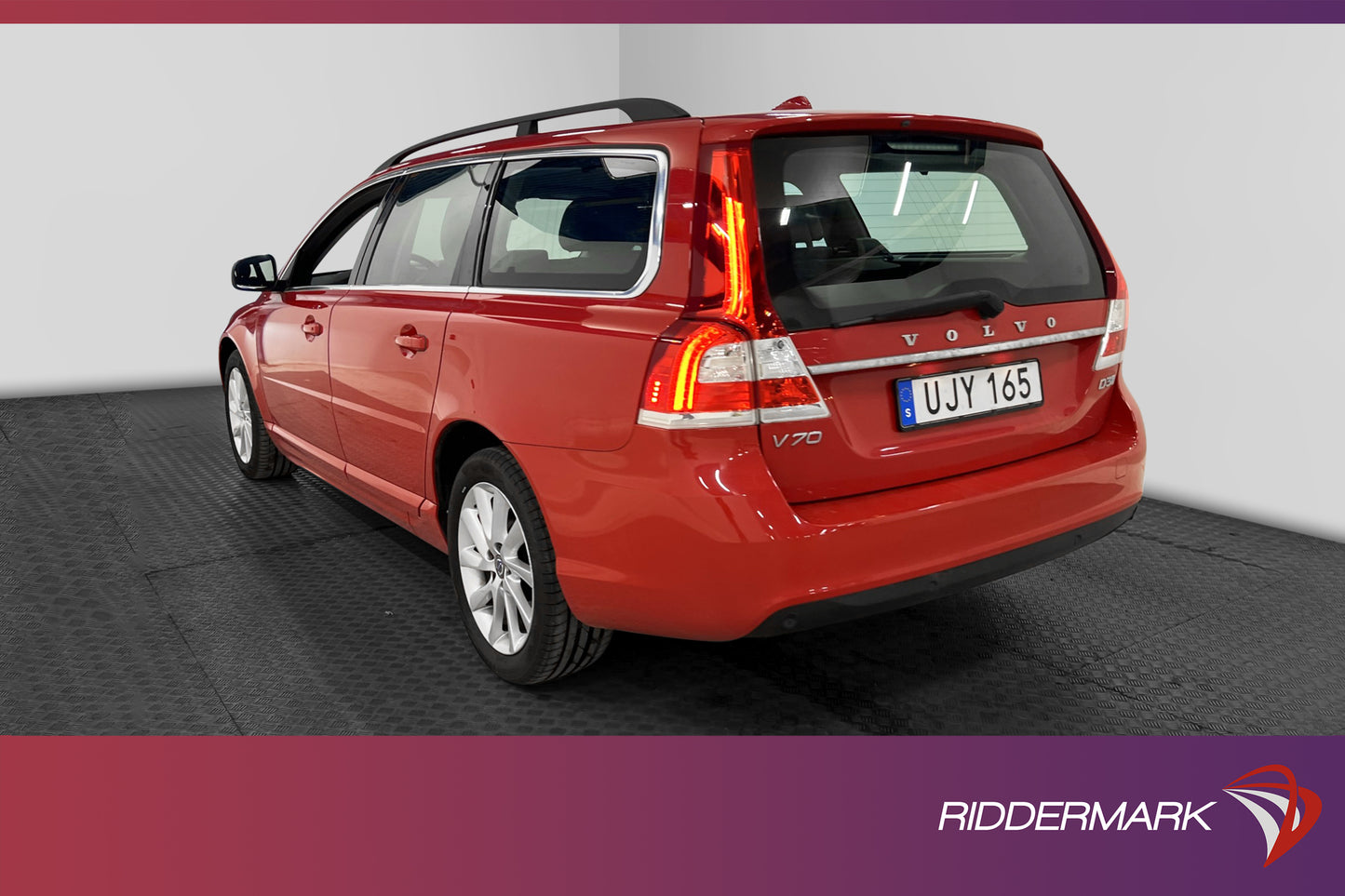 Volvo V70 D3 150hk Classic Momentum DVärm VOC Navi 1 Brukare