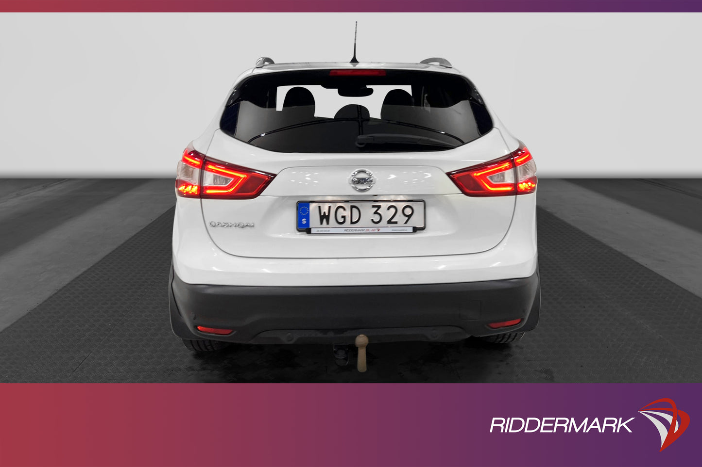 Nissan Qashqai 1.2 115hk Tekna Pano Navi Kamera Drag Välserv