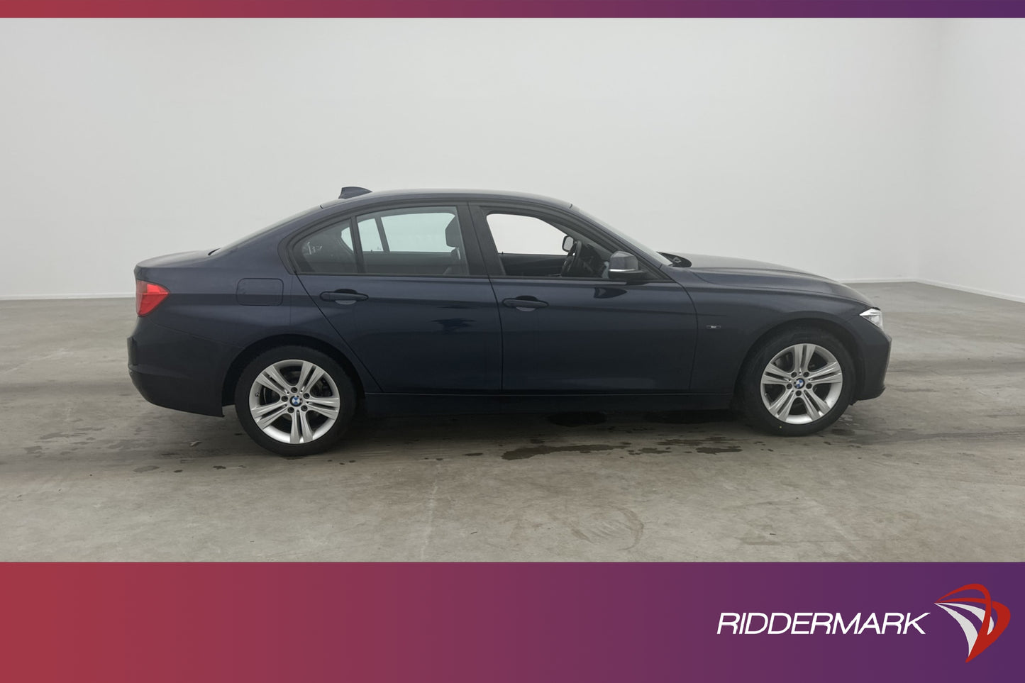 BMW 320 d xDrive Sedan Sport line HiFi Sensorer Dragkrok