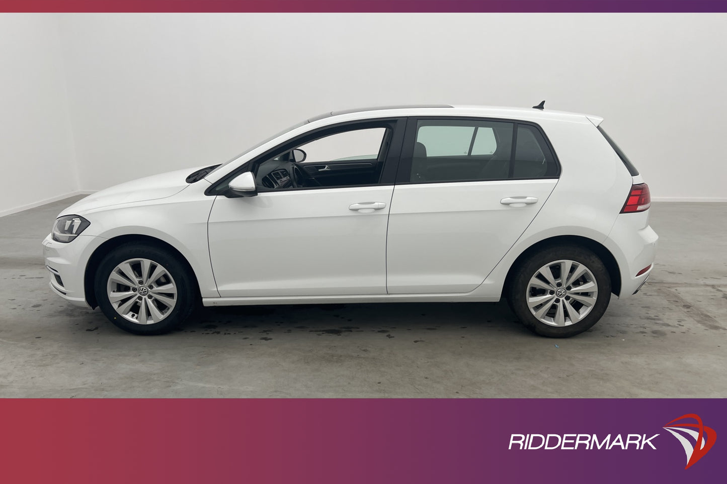 Volkswagen Golf 1.0 TSI 110hk Pano Sensorer Välservad