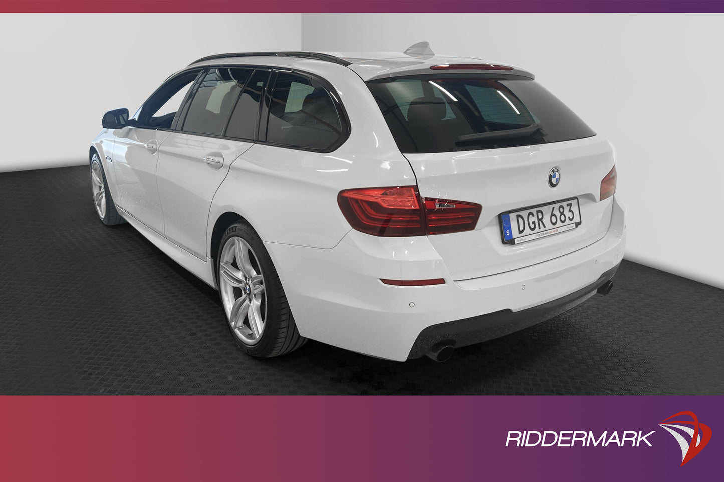 BMW 535 i 306hk xDrive M-Sport Pano D-Värm  B&O Skinn HUD