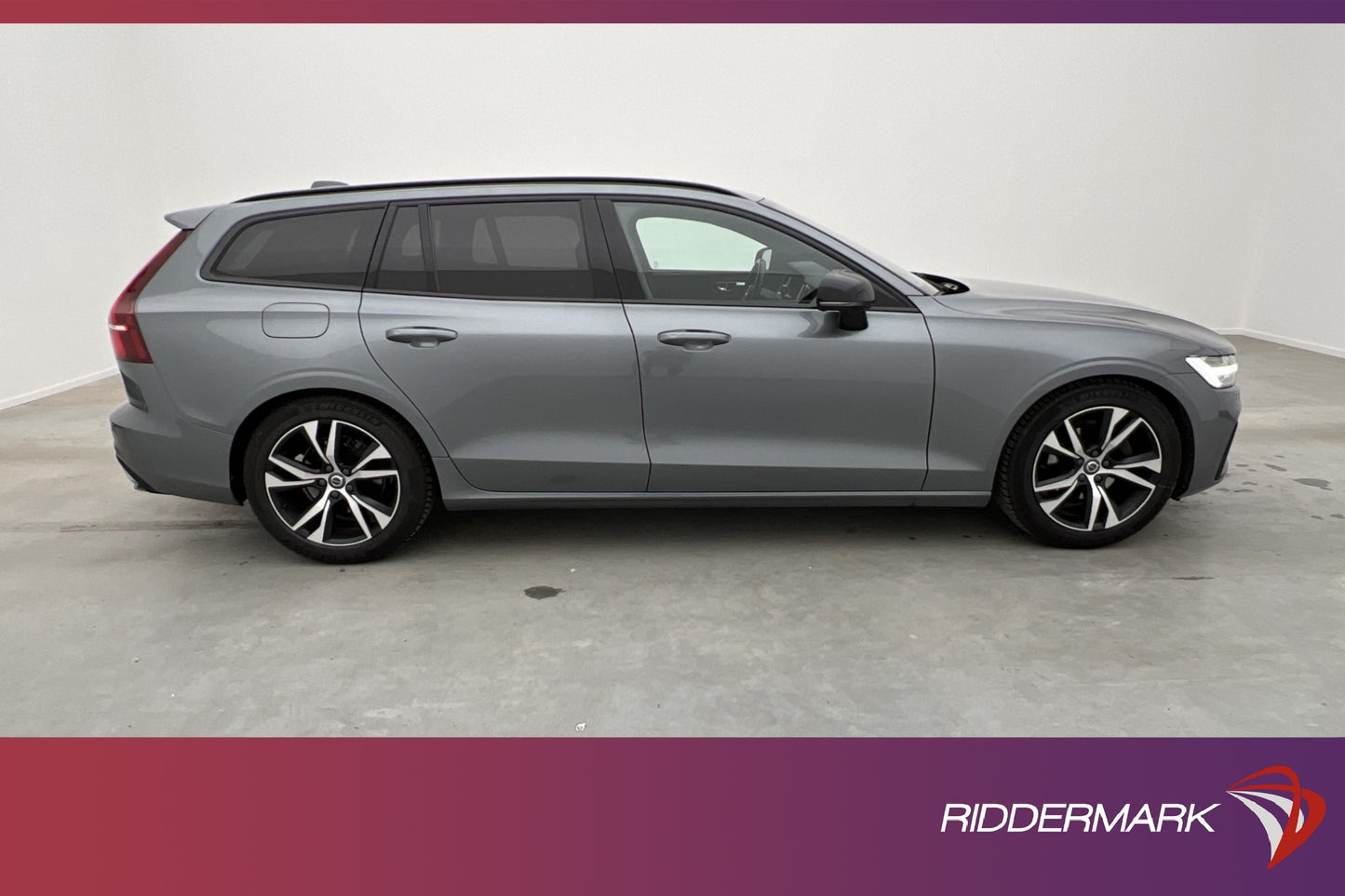 Volvo V60 D4 AWD R-Design VOC Pano H/K 360° HuD Navi D-Värm