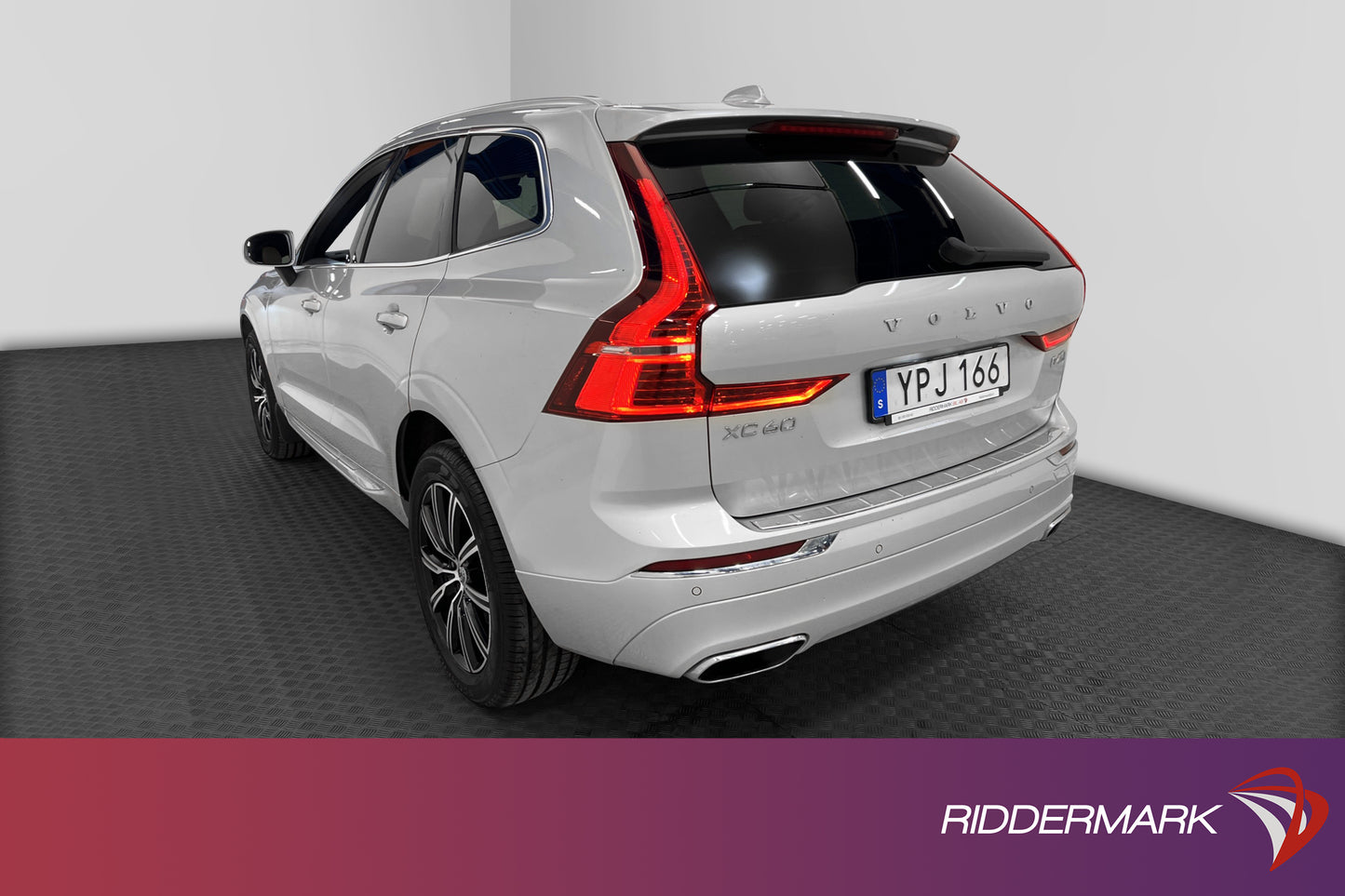 Volvo XC60 D4 190hk AWD Inscription D-värm HUD B-kamera VOC