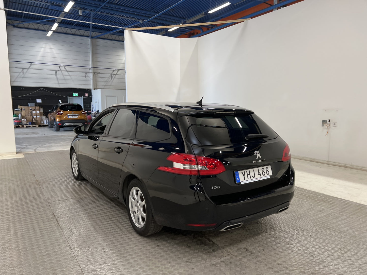 Peugeot 308 SW 130hk Active Panorama B-Kamera Navi BT