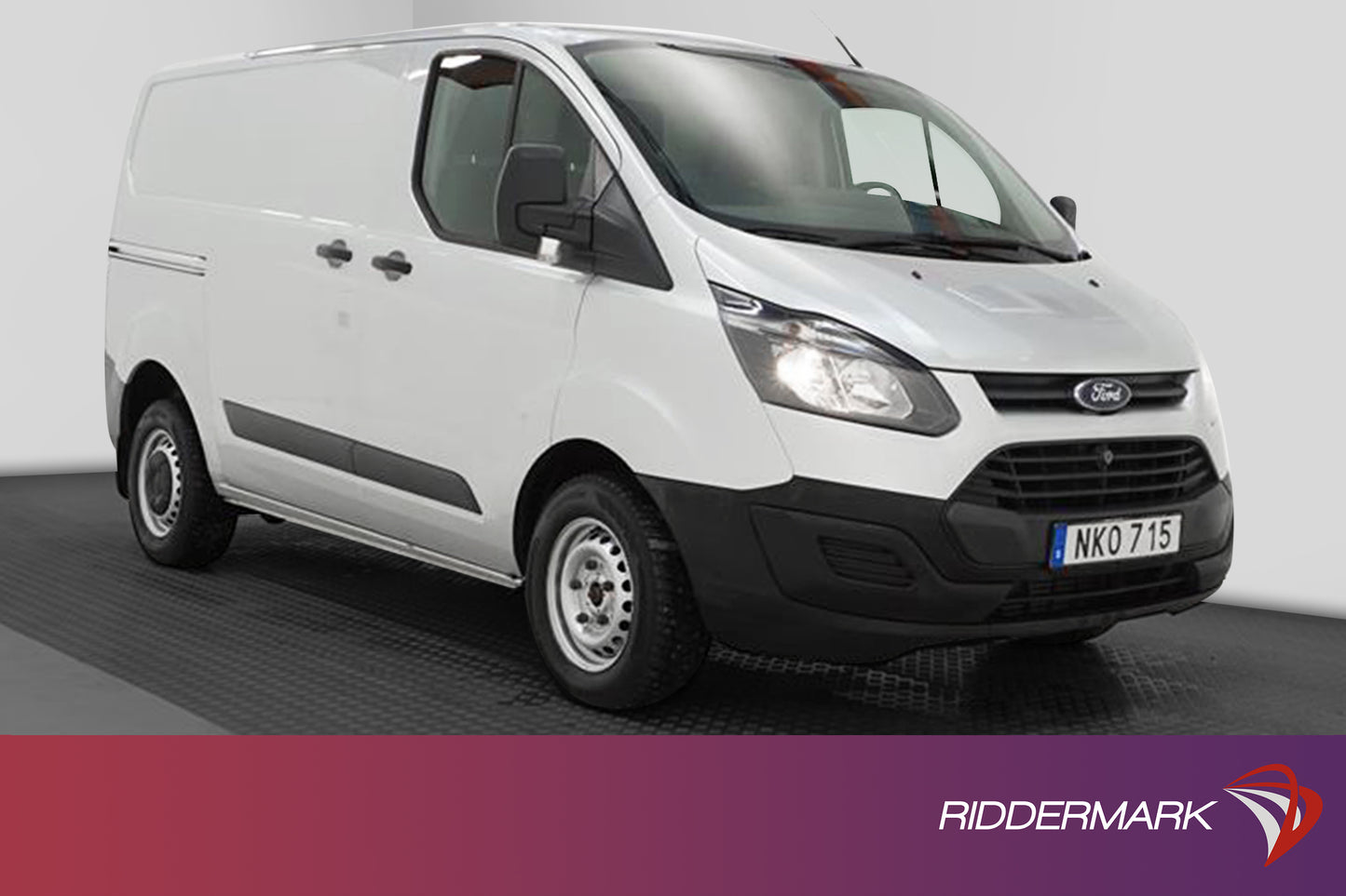 Ford Transit Custom 2.2 TDCI 3-sits Värmare Dragkrok Moms