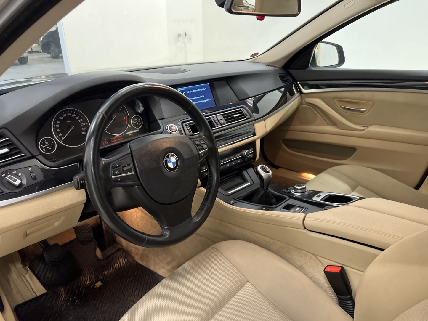 BMW 520 d Touring 184hk P-sensorer Dragkrok 0,45L/Mil