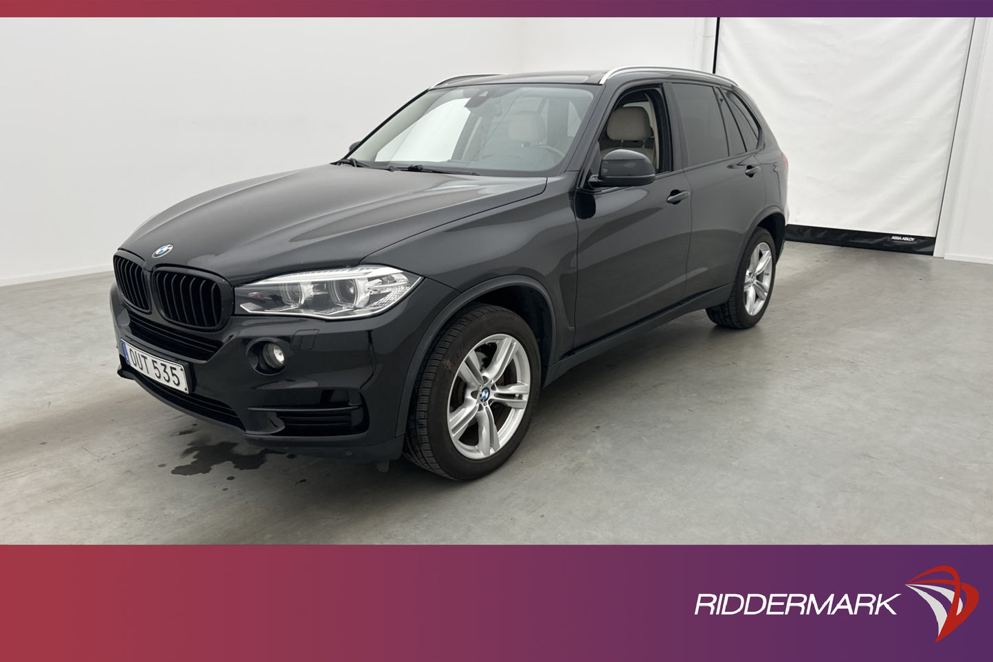 BMW X5 xDrive30d 258hk Navi Skinn Sensorer Välservad