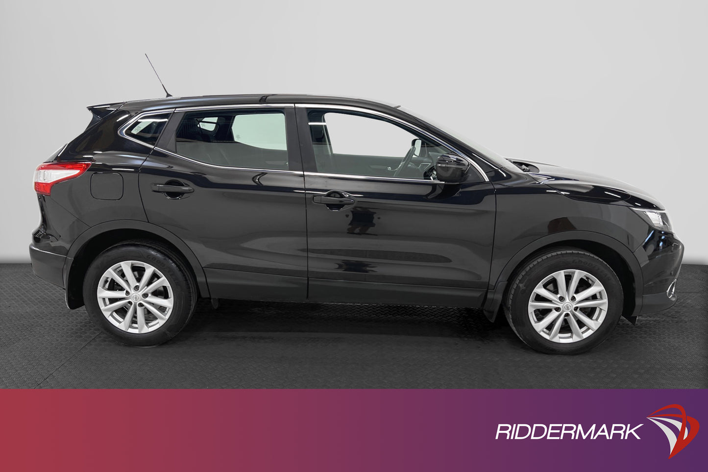 Nissan Qashqai 1.6 dCi XTRONIC 130hk B-Kamera Navi Nyservad