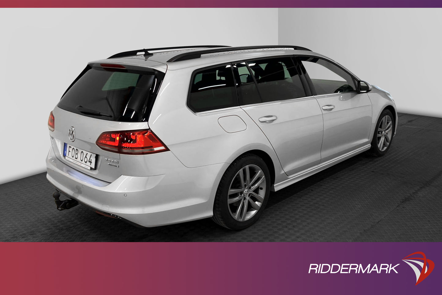 Volkswagen Golf 2.0 TDI 4M 150hk   R-line Värmare Drag 1-Äga