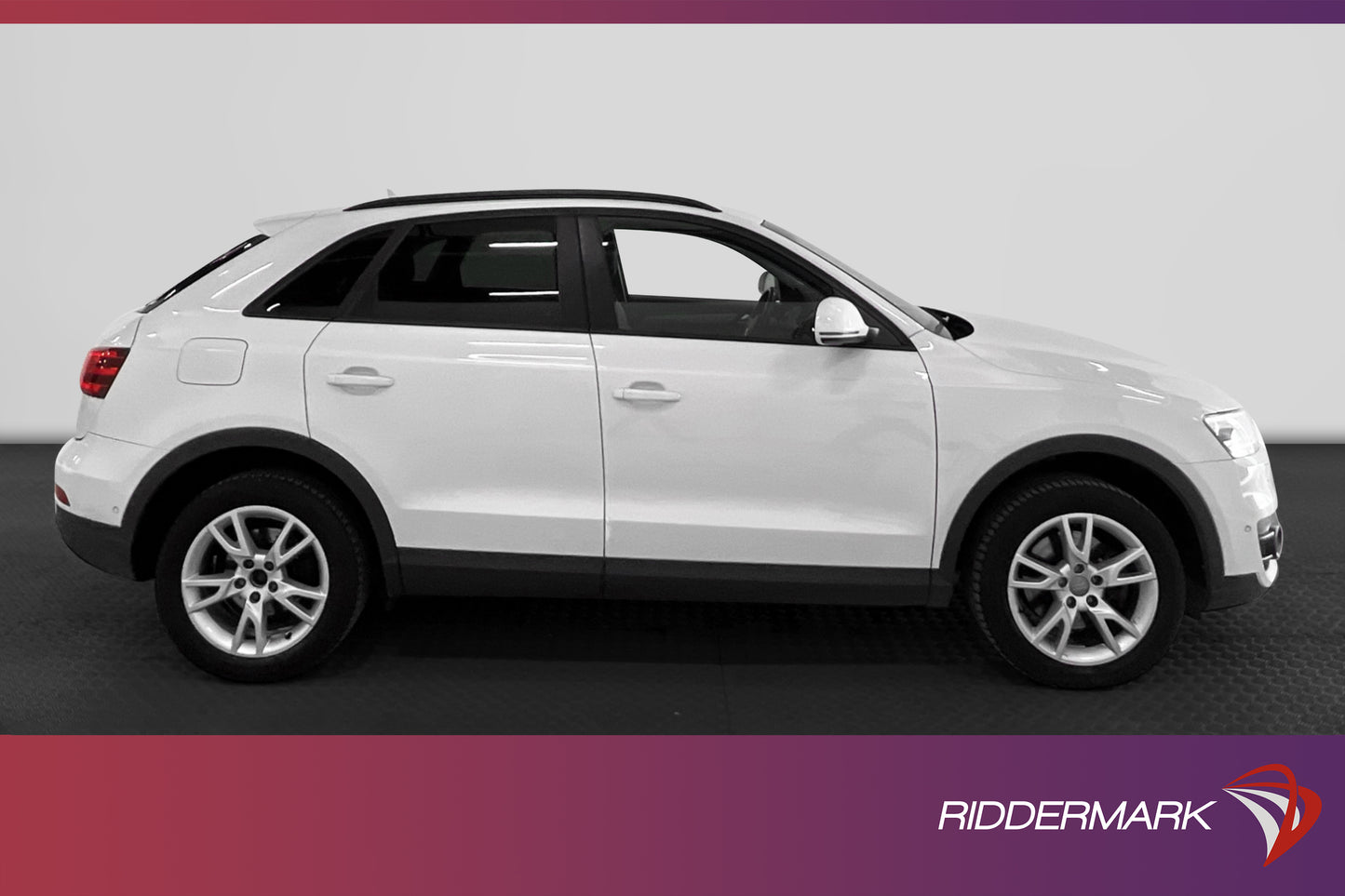 Audi  Q3 2.0 TDI Q S Tronic 177hk  2 Brukare Skinn P-Sensor