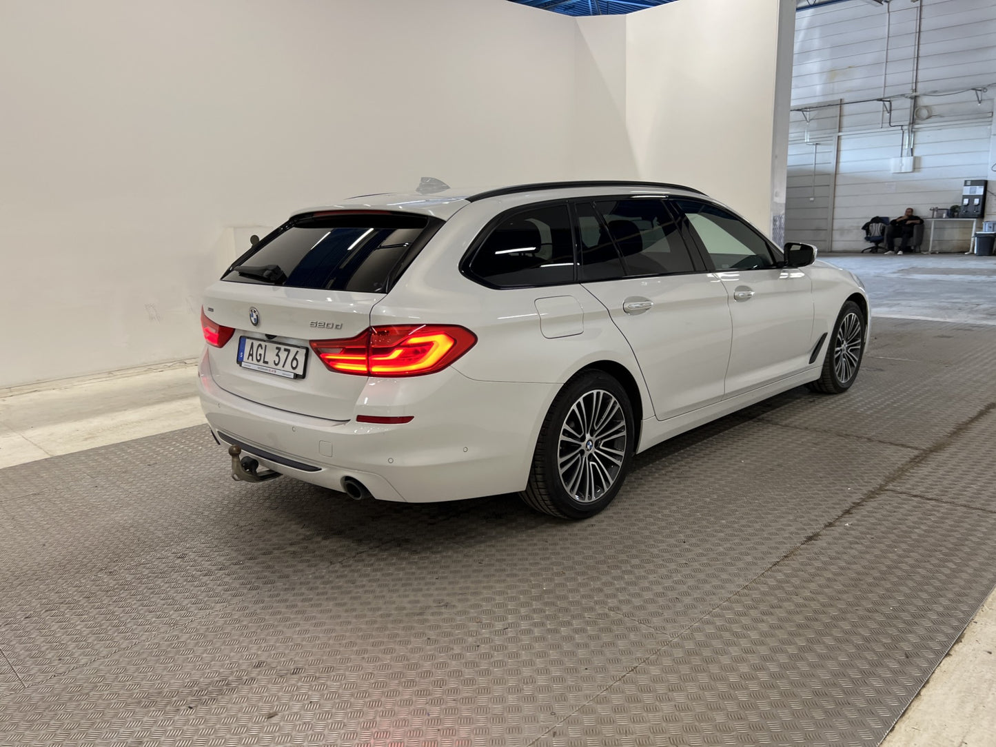 BMW 520 d xDrive Touring 190hk Sport line HiFi Kamera  Drag