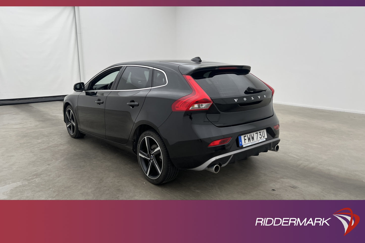 Volvo V40 D3 R-Design VOC Värm Pano Skinn Sensoer Navi BLIS