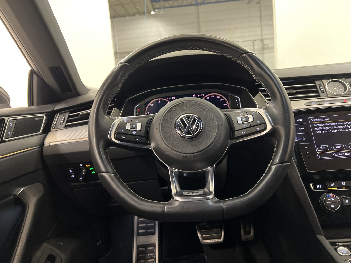 Volkswagen Arteon 4M 190hk R-Line Cockpit 360 B-kam Värmare