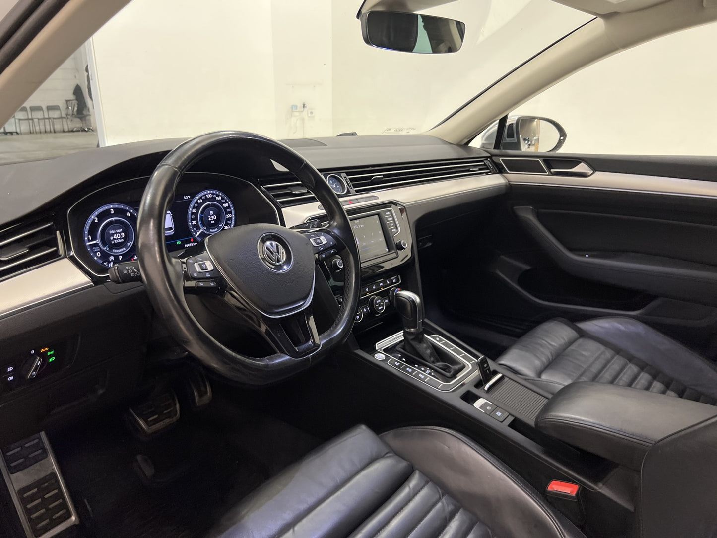 Volkswagen Passat Alltrack 2.0 TDI 4M 190hk Cockpit Navi