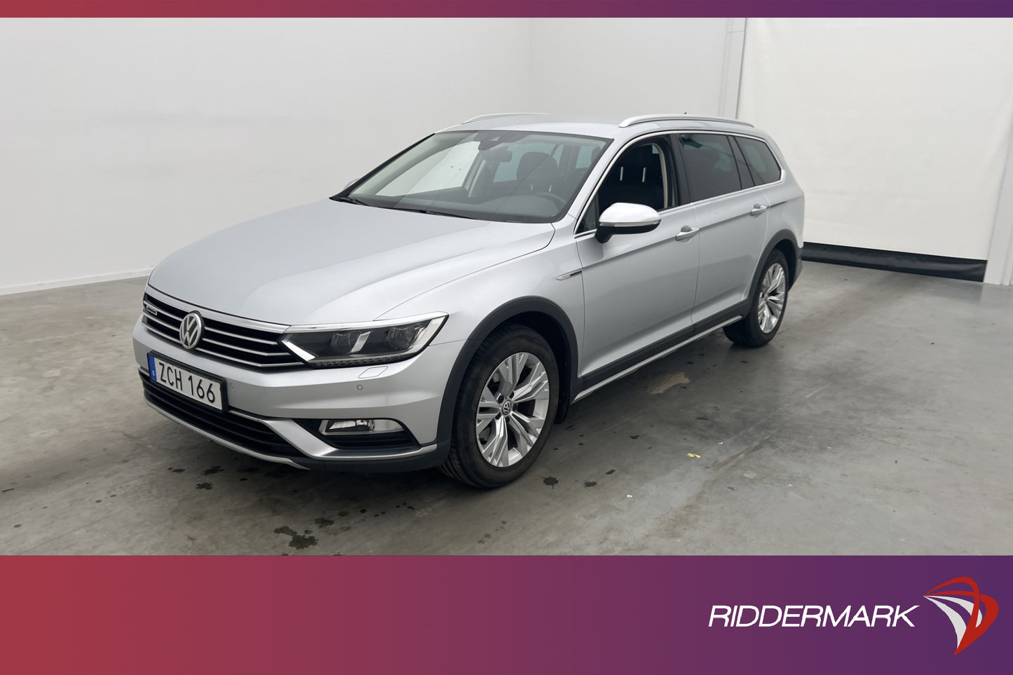 Volkswagen Passat Alltrack TDI 4M Executive Cockpit Drag