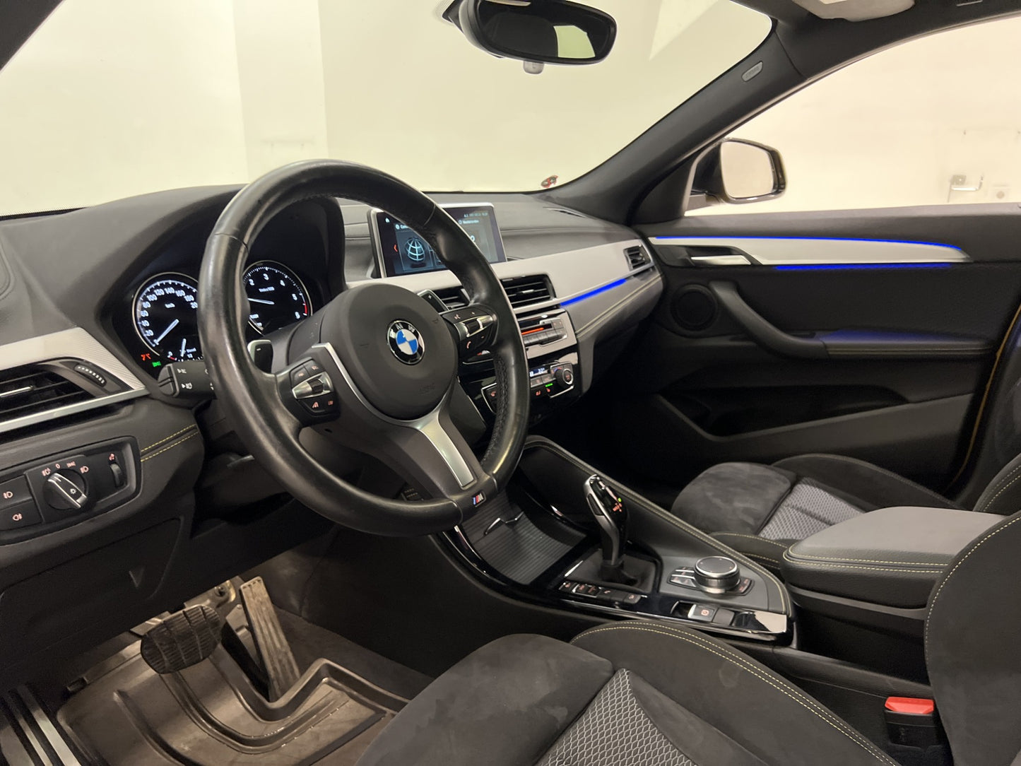 BMW X2 xDrive20d 190hk M-Sport B-Kamera HuD Navi T-Lucka