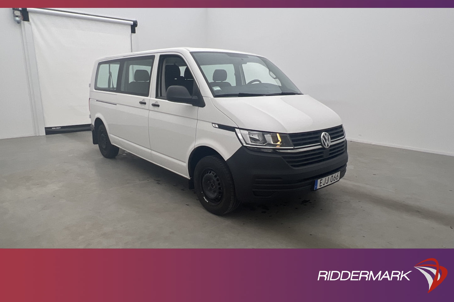 Volkswagen Transporter Kombi Lång 2.0TDI 9-Sits PDC Moms