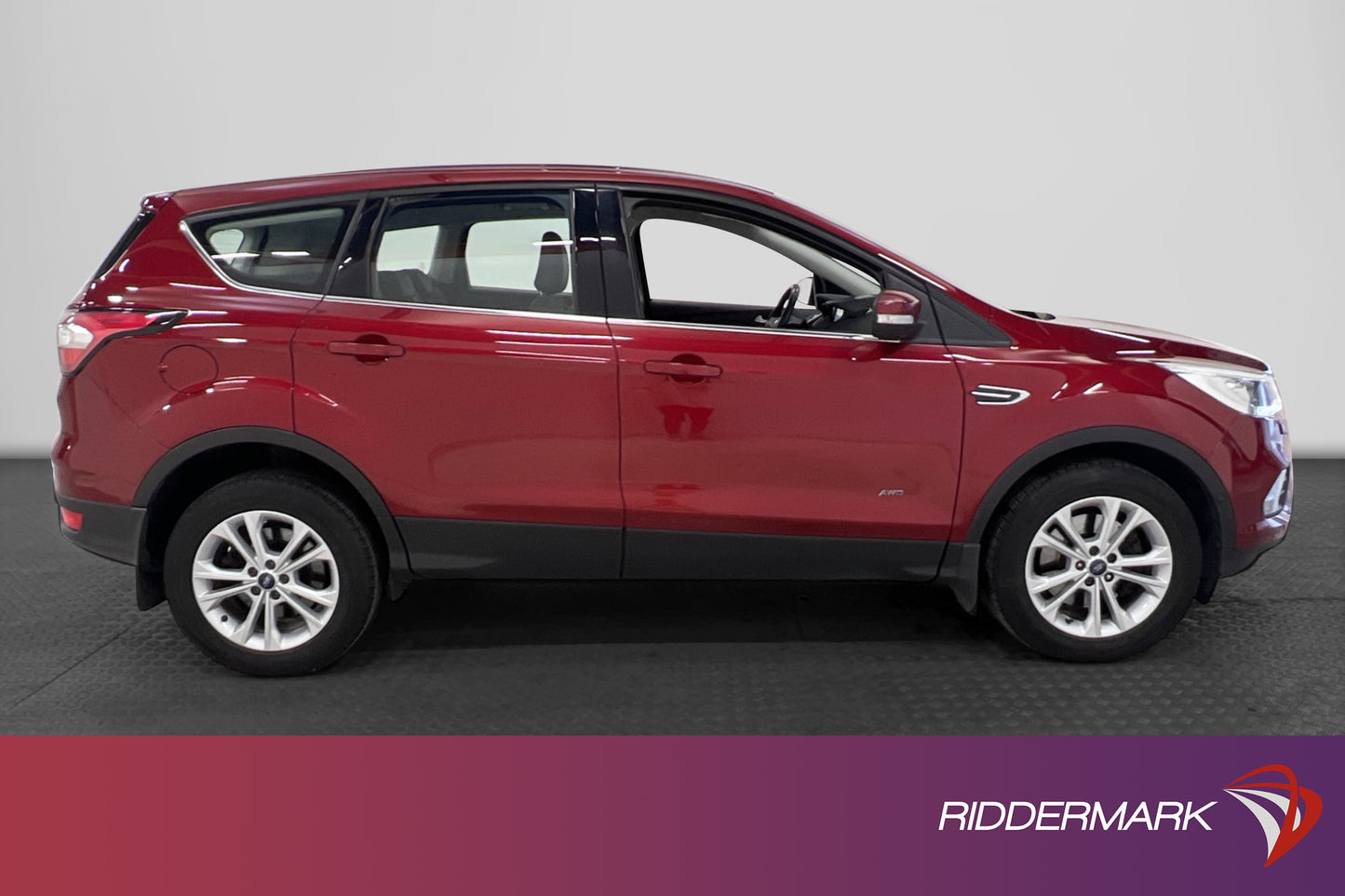 Ford Kuga 1.5 AWD 182hk M&K-Värmare B-Kamera Keyless