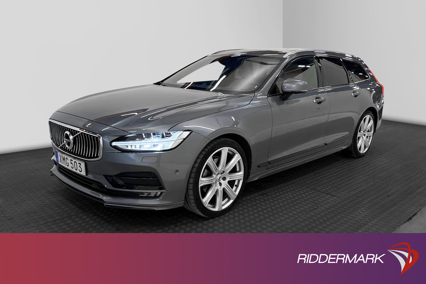 Volvo V90 D5 AWD 235hk Inscription VOC B&W Pano 360° Navi