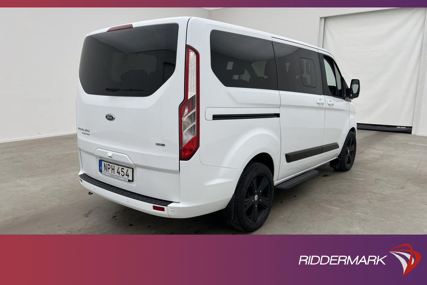 Ford Tourneo Custom 2.0TDCi Värmare CARPLAY B-Kamera 9-Sits