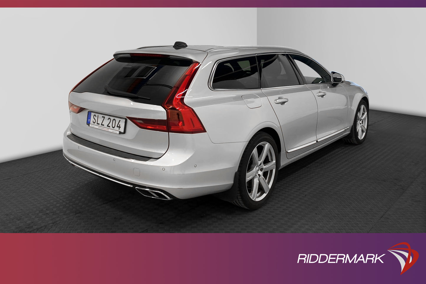 Volvo V90 D5 AWD 235hk Inscription B&W HUD Skinn D-värm Pano