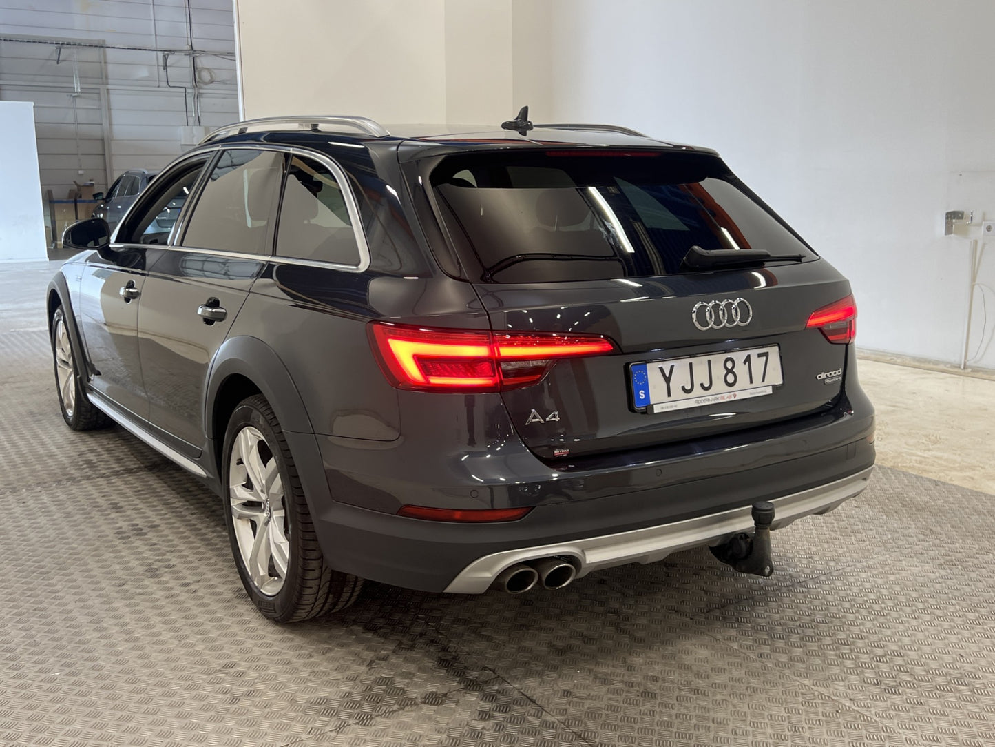 Audi A4 Allroad Quattro 2.0 TDI 190hk Proline Drag Värmare