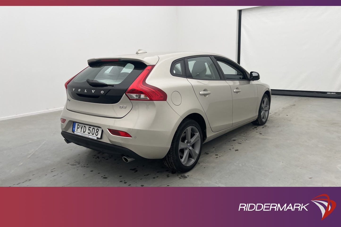 Volvo V40 D3 Momentum Advanced VOC Värm Sensorer Halvskinn