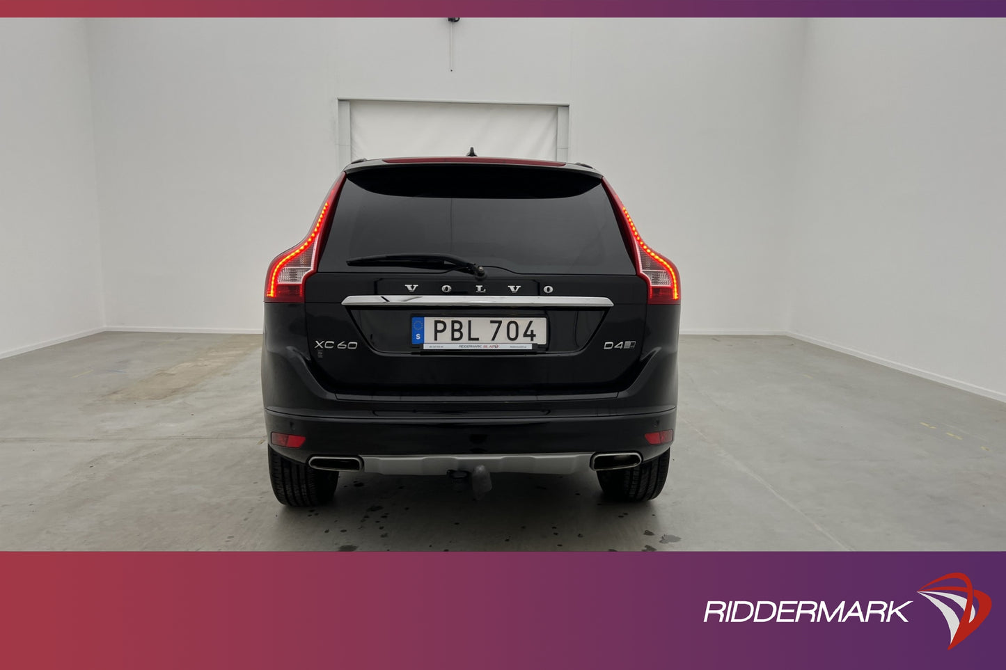 Volvo XC60 D4 AWD Summum VOC Navi Sensorer BLIS Drag