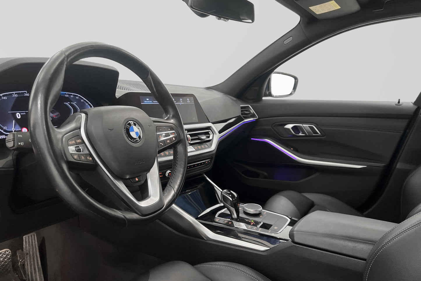 BMW 330e Sedan 292hk Sport line HiFi Rattvärme Navi Cockpit