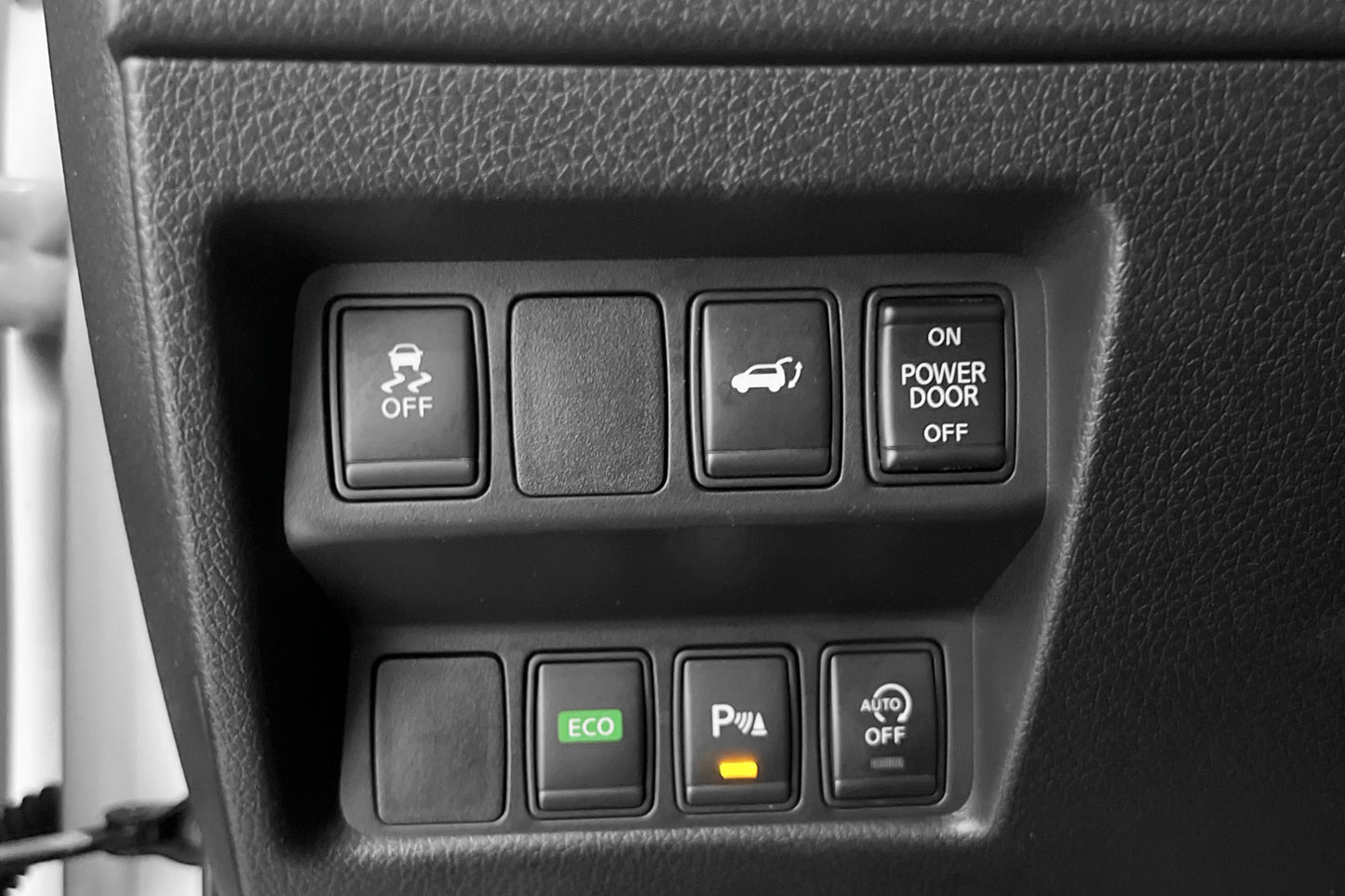 Nissan X-Trail 1.6 dC 130hk Skinn 360° Keyless Navi P-sensor