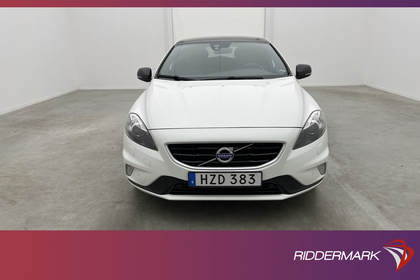 Volvo V40 T5 253hk R-Design Carbon Edt VOC H/K P-Värm Navi