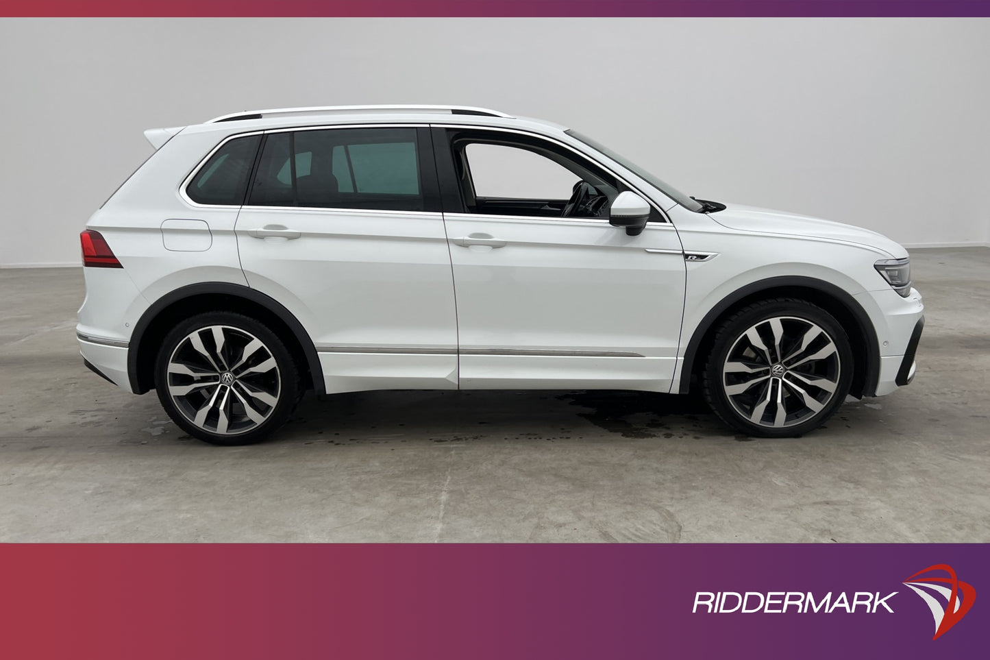 Volkswagen Tiguan 2.0 TDI 4M R-Line Cockpit Värm Kamera Drag