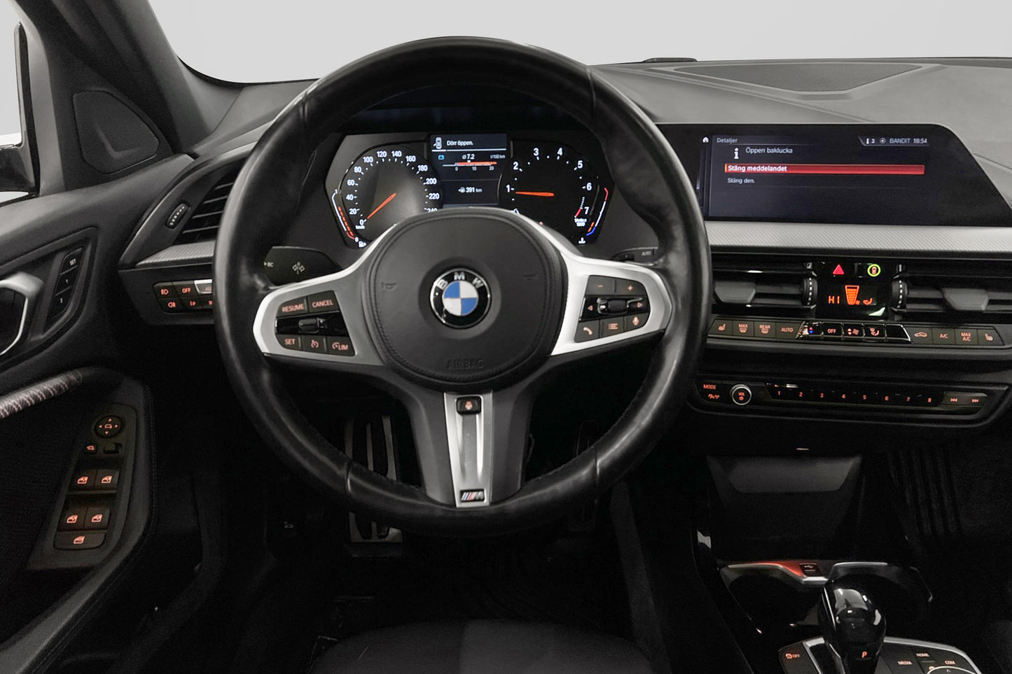 BMW 118i 136hk M Sport Cockpit Pano P-sensorer Keyless