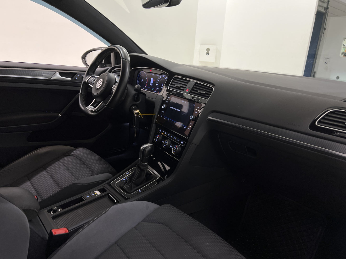 Volkswagen Golf 1.5 TSI 150hk R-Line Cockpit P-sensorer