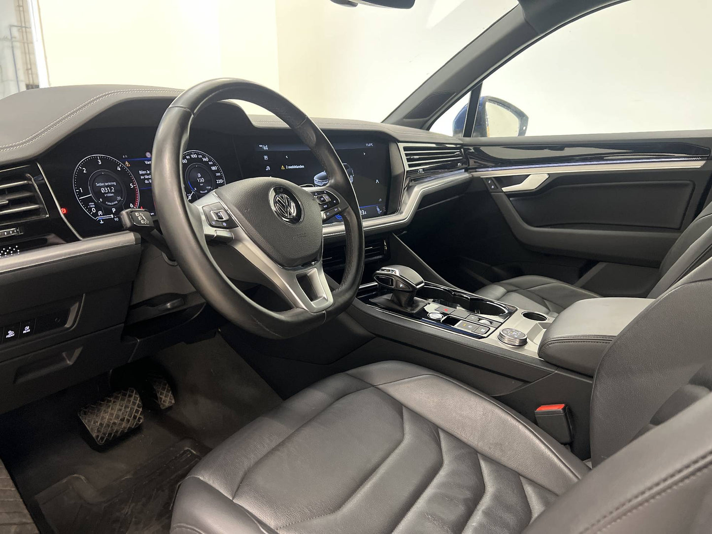 Volkswagen Touareg 3.0 4M 286hk Cockpit D-Värmare Skinn Drag