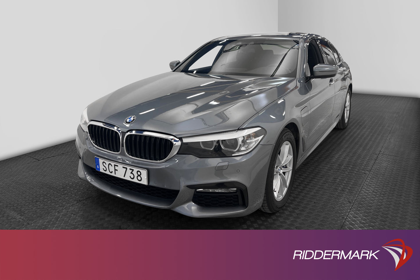 BMW 530e iPerformance 252hk M Sport HiFi Navi T-lucka